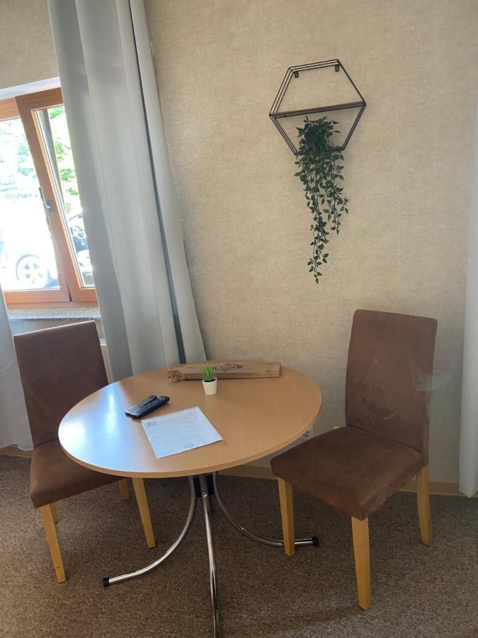 Rooms4Ring Privatzimmer Am Nurburgring Quiddelbach ภายนอก รูปภาพ